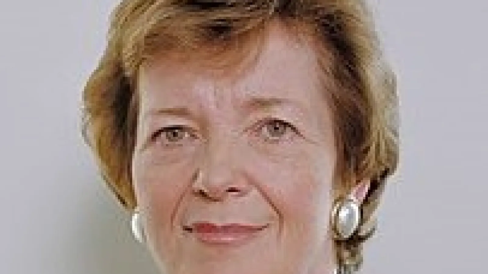 Mary Robinson photo